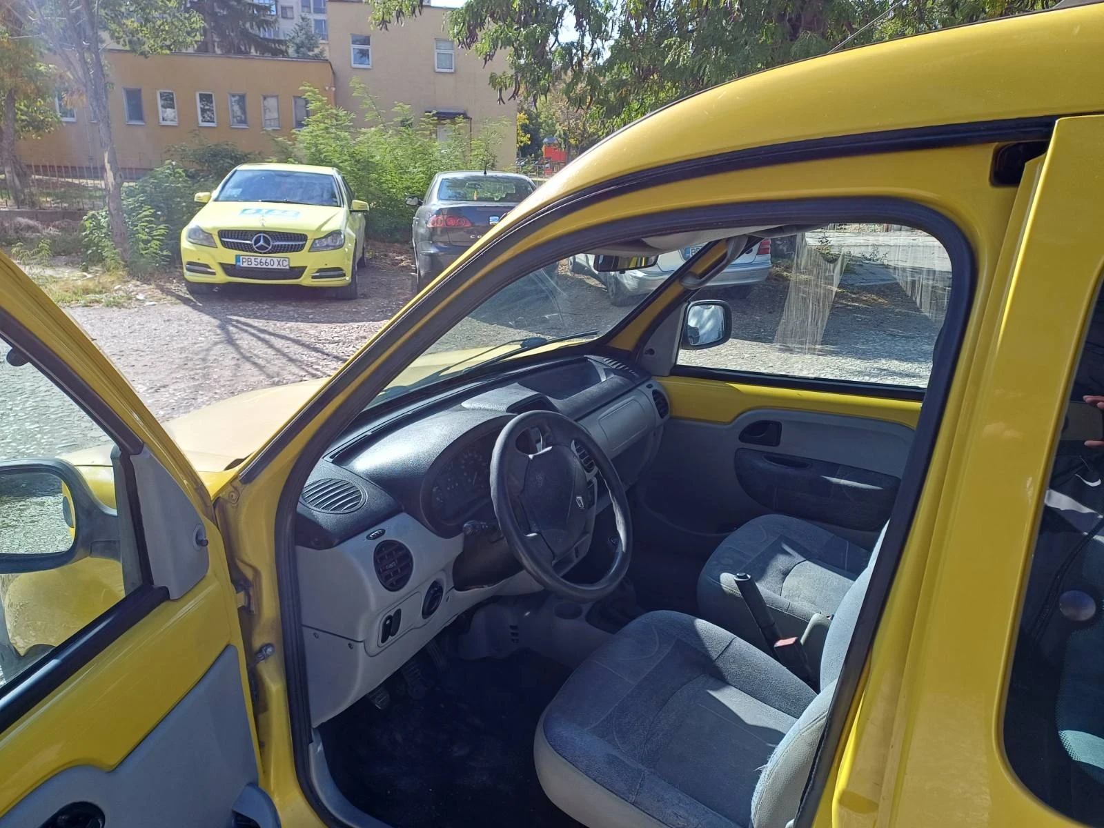 Renault Kangoo, снимка 2 - Автомобили и джипове - 56551432
