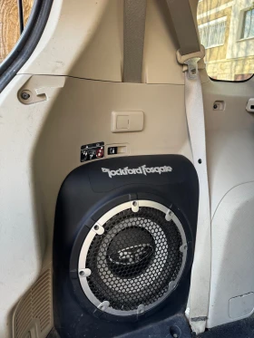 Mitsubishi Outlander 2.0 - 5500 € / 10757.07 лв. - 82059941 11