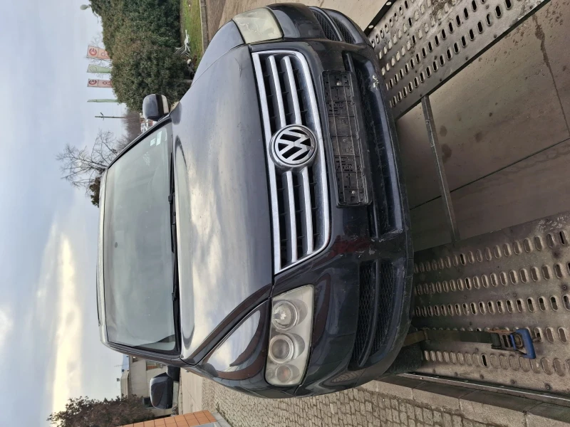 VW Touareg, снимка 1 - Автомобили и джипове - 48888535