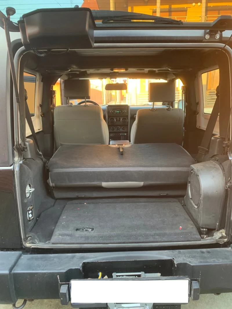 Jeep Wrangler Rubicon, снимка 12 - Автомобили и джипове - 50095508