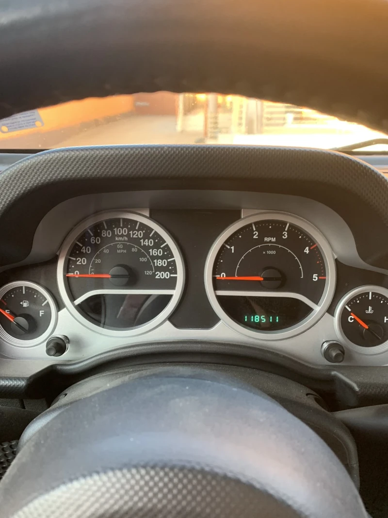 Jeep Wrangler Rubicon, снимка 8 - Автомобили и джипове - 50095508