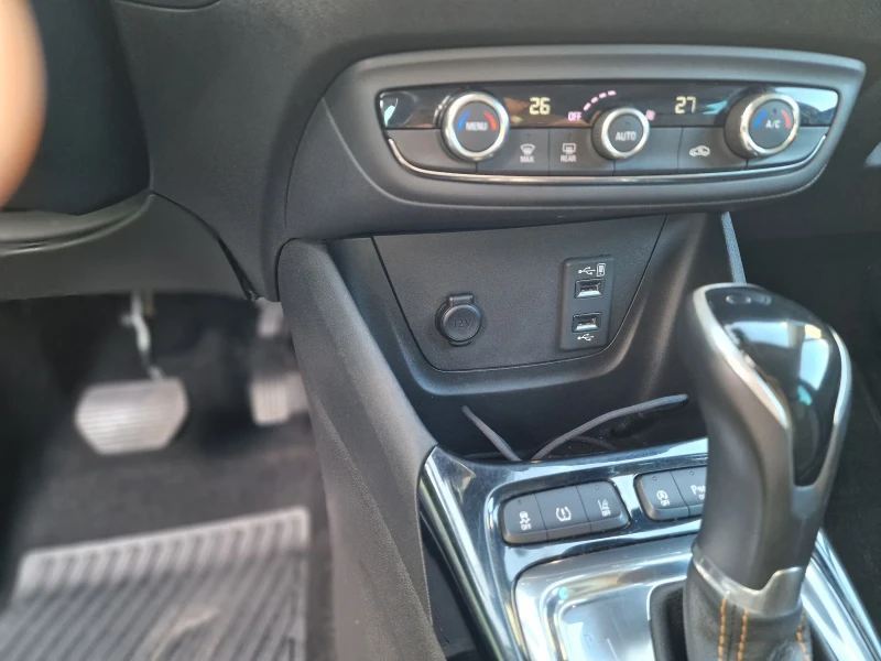 Opel Crossland X, снимка 10 - Автомобили и джипове - 52244020