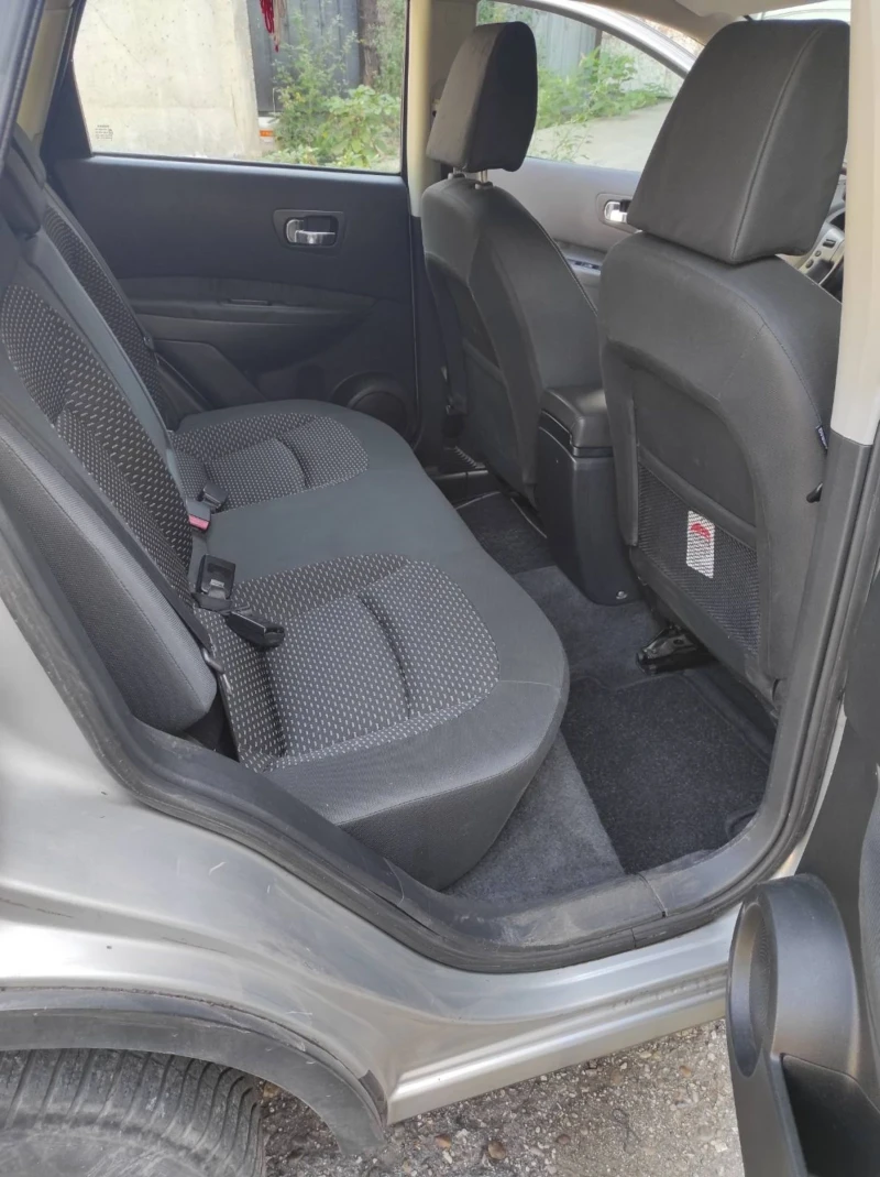 Nissan Qashqai, снимка 10 - Автомобили и джипове - 53172443