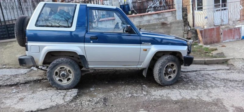 Daihatsu Feroza 1.6i, снимка 3 - Автомобили и джипове - 53400901