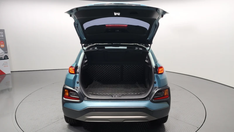 Hyundai Kona 1.6CRDI/4x4/АВТОМАТИК!!!, снимка 17 - Автомобили и джипове - 53466554