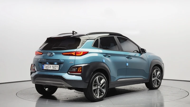 Hyundai Kona 1.6CRDI/4x4/АВТОМАТИК!!!, снимка 2 - Автомобили и джипове - 53466554
