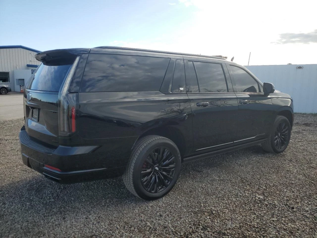 Cadillac Escalade  - изображение 3