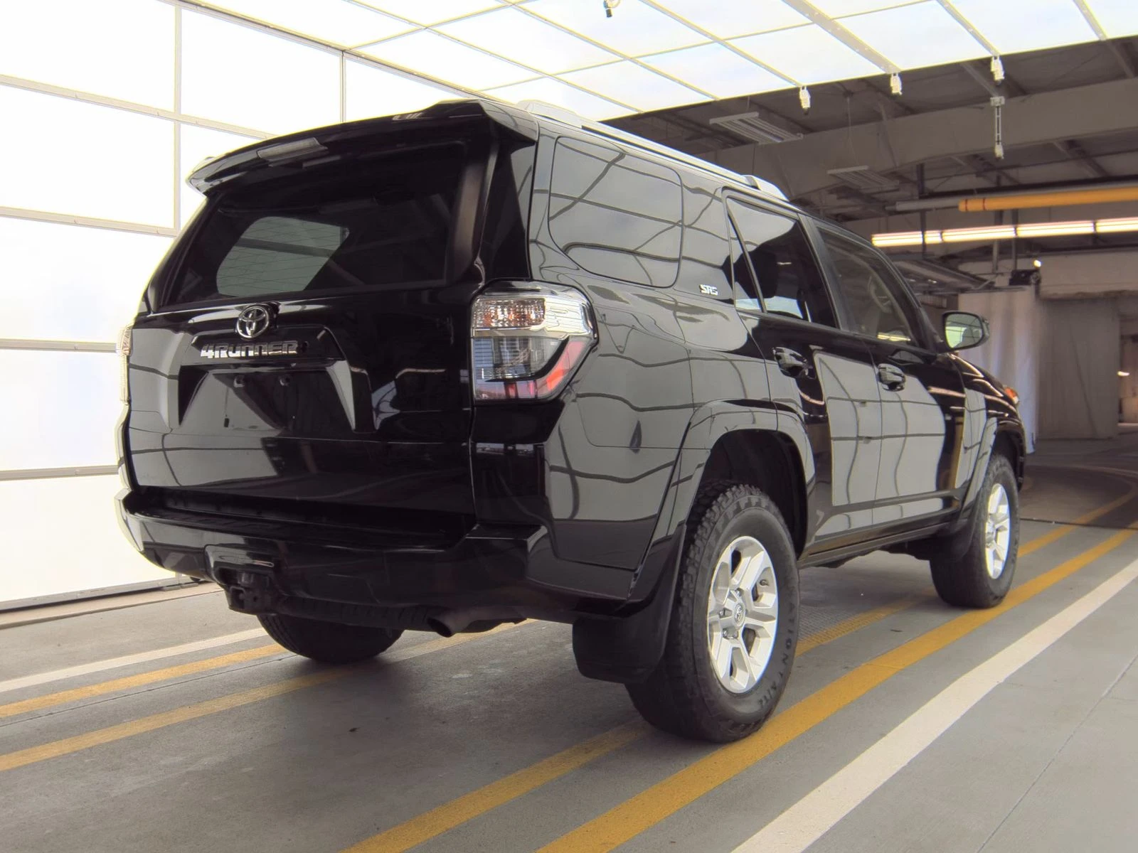 Toyota 4runner SR5 AWD/ 1 СОБСТВЕНИК  - изображение 5