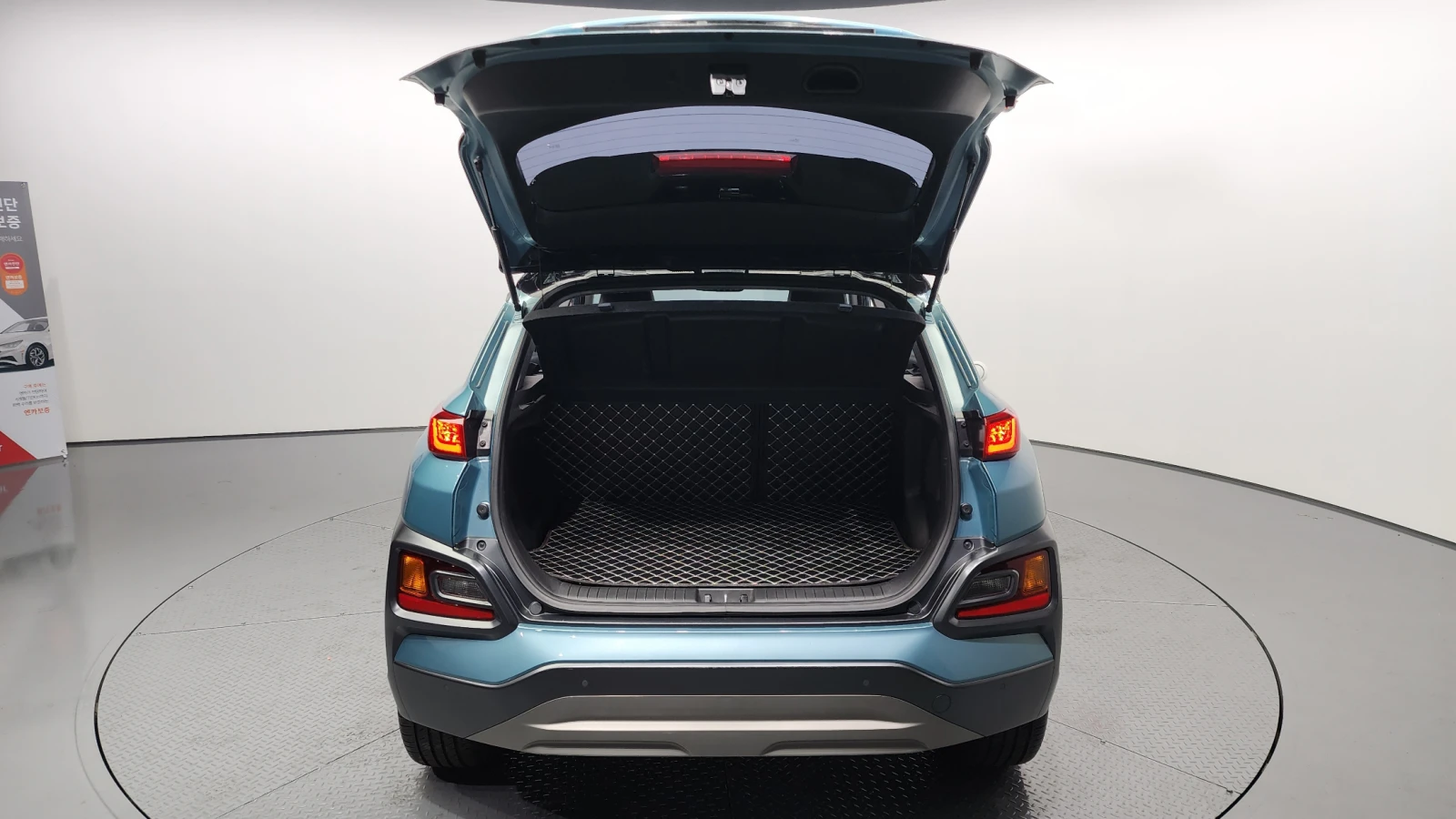 Hyundai Kona 1.6CRDI/4x4/АВТОМАТИК!!!, снимка 17 - Автомобили и джипове - 53466554