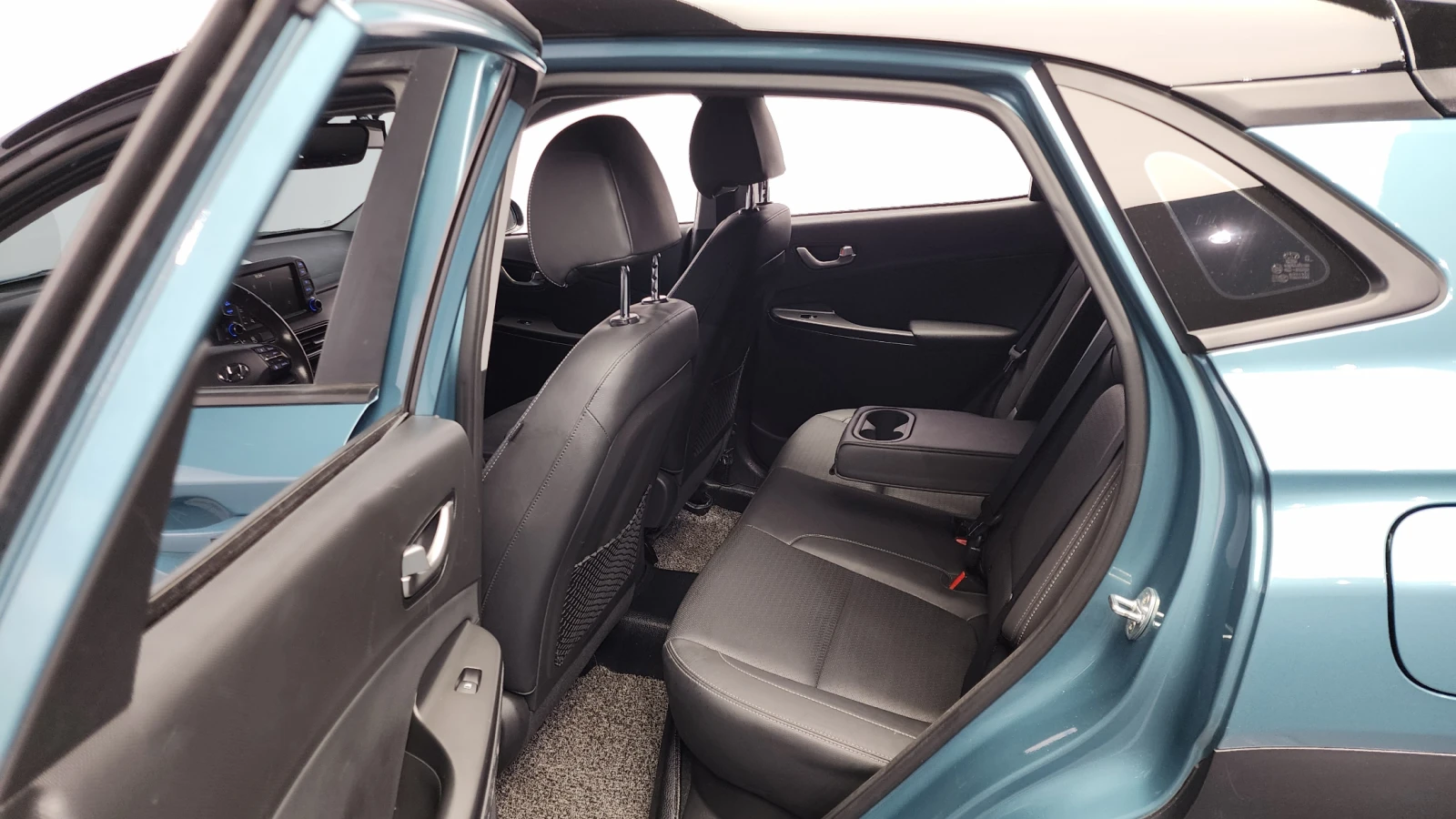 Hyundai Kona 1.6CRDI/4x4/АВТОМАТИК!!! - изображение 9