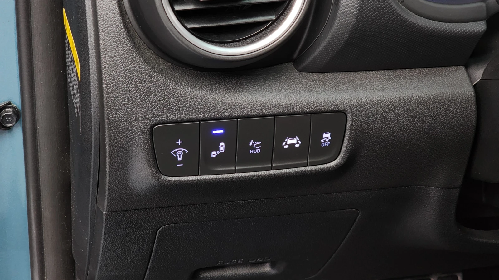 Hyundai Kona 1.6CRDI/4x4/АВТОМАТИК!!! - изображение 10