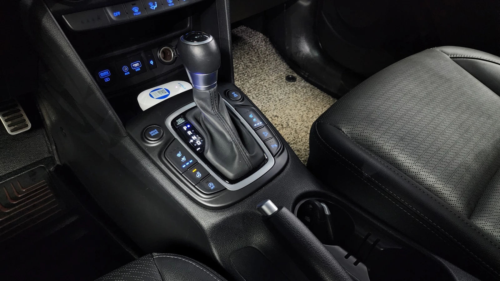 Hyundai Kona 1.6CRDI/4x4/АВТОМАТИК!!!, снимка 14 - Автомобили и джипове - 53466554