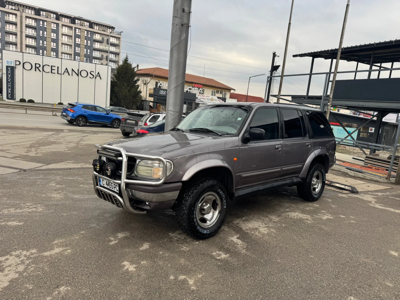 Ford Explorer 4.0 V6 Бензин - Газ, снимка 2 - Автомобили и джипове - 53965117