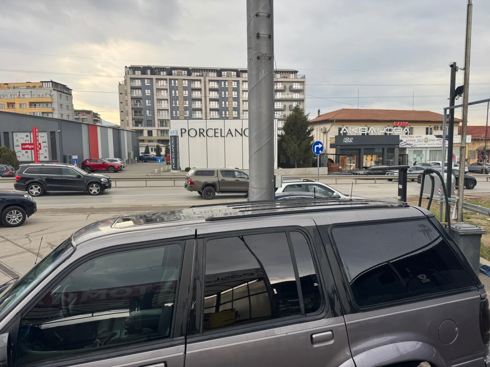 Ford Explorer 4.0 V6 Бензин - Газ, снимка 6 - Автомобили и джипове - 53965117