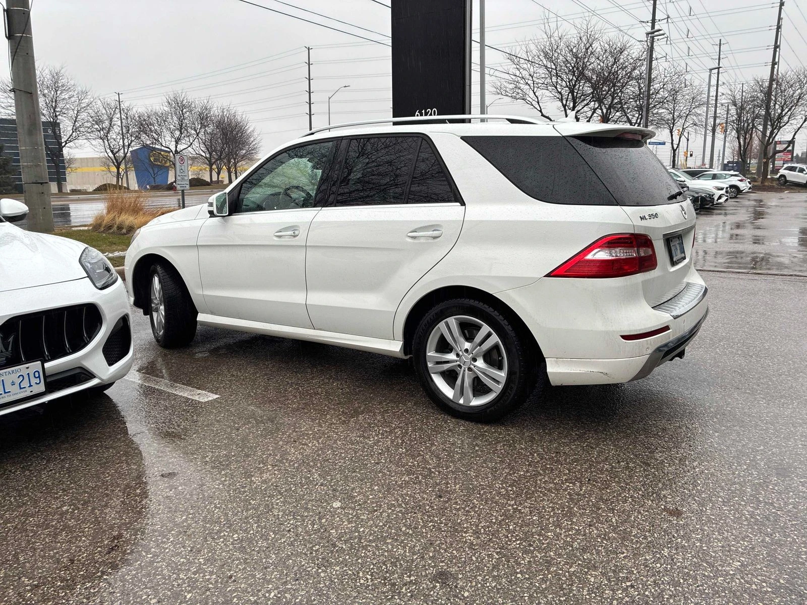 Mercedes-Benz ML 350 BlueTEC С регистрация + обслужване, снимка 3 - Автомобили и джипове - 54114199