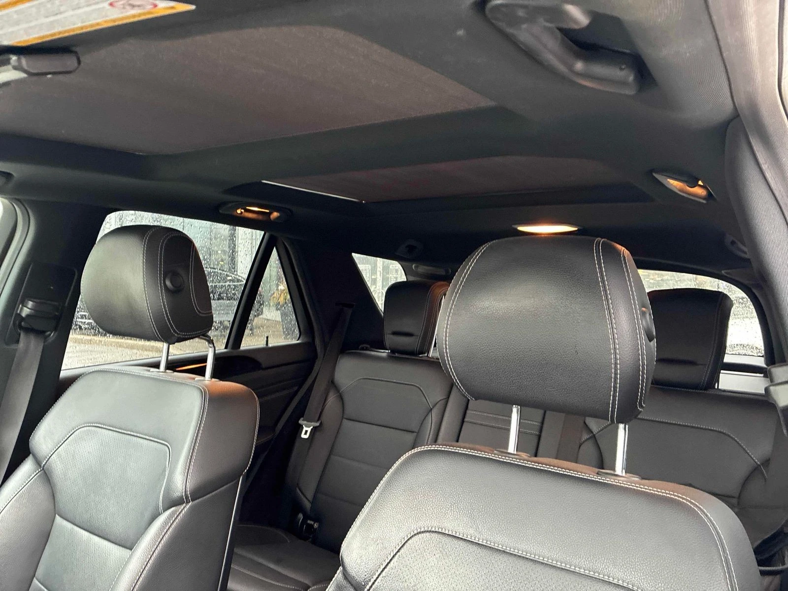 Mercedes-Benz ML 350 BlueTEC С регистрация + обслужване, снимка 10 - Автомобили и джипове - 54114199