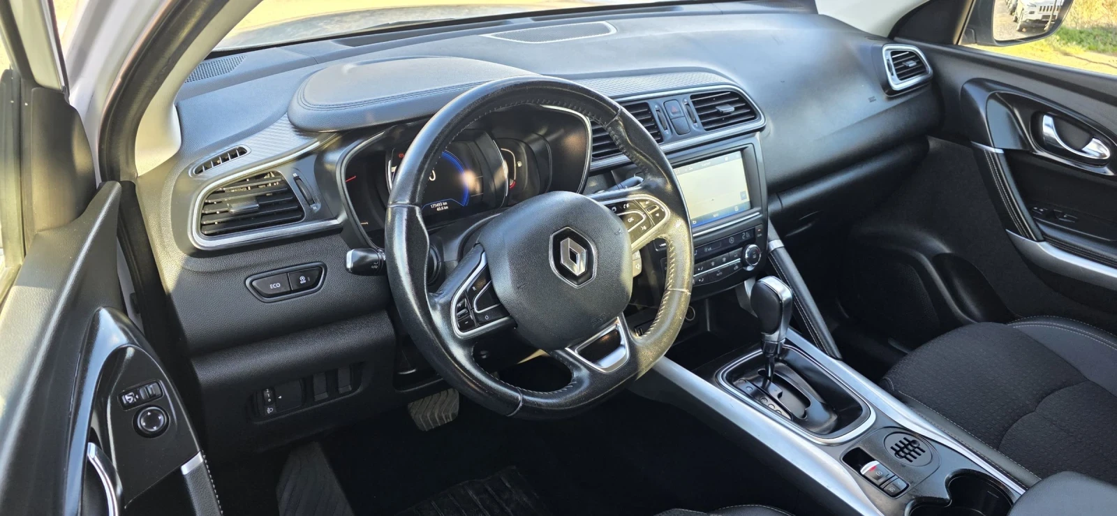 Renault Kadjar 1.5 Dci-Intens-110hp-Automato, снимка 8 - Автомобили и джипове - 54160949