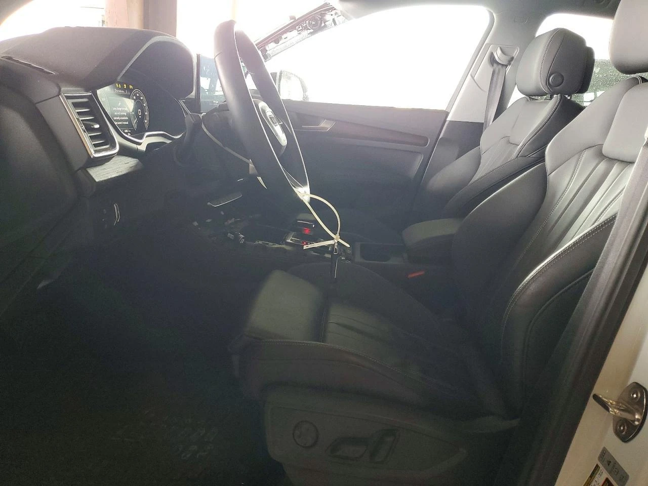 Audi Q5 55 TFSI e Quattro S-line, снимка 10 - Автомобили и джипове - 54788337