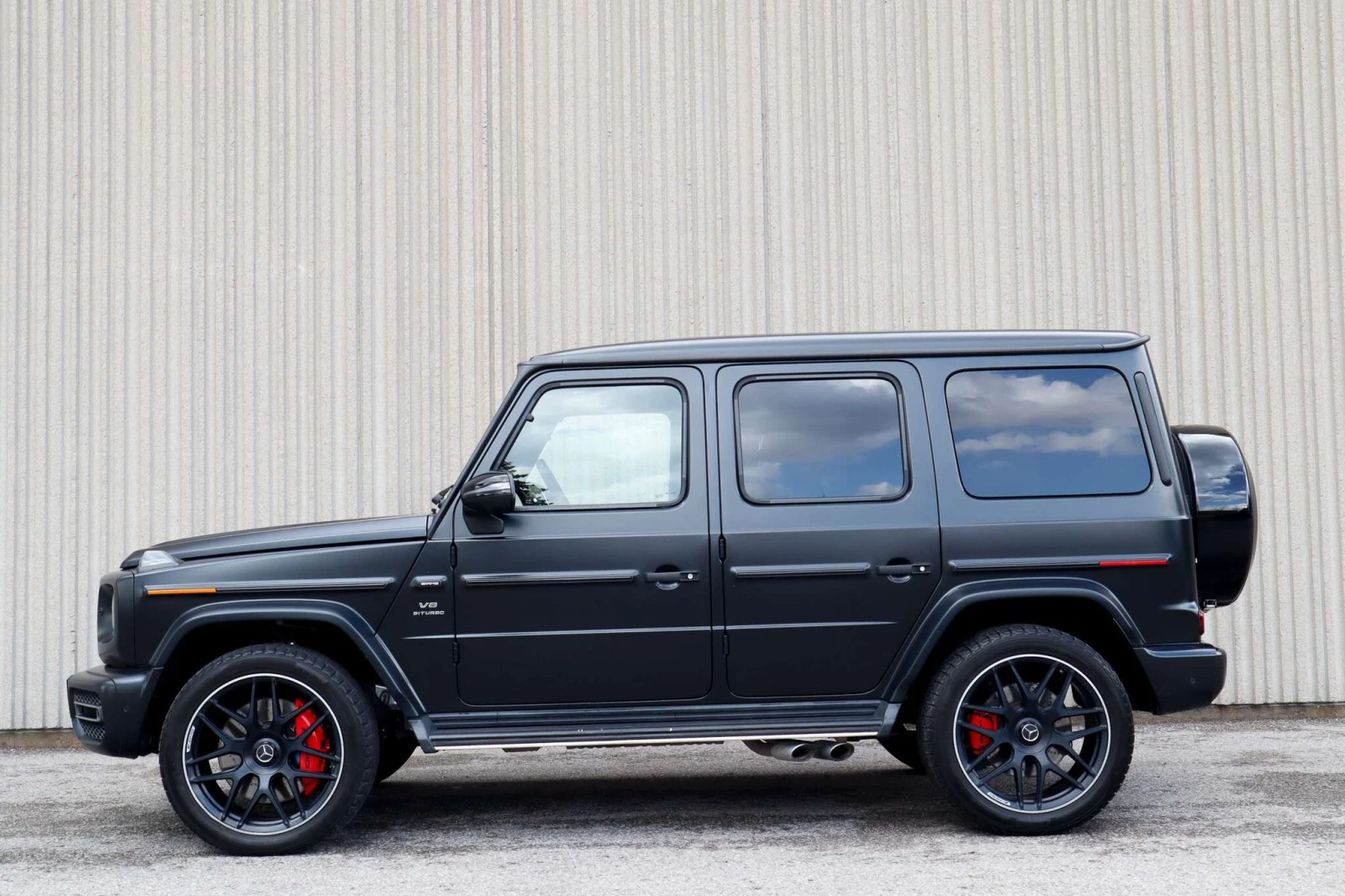 Mercedes-Benz G AMG G 63 / DESIGNO / ПАНОРАМА / ЦЕНА ДО БГ, снимка 2 - Автомобили и джипове - 54900419