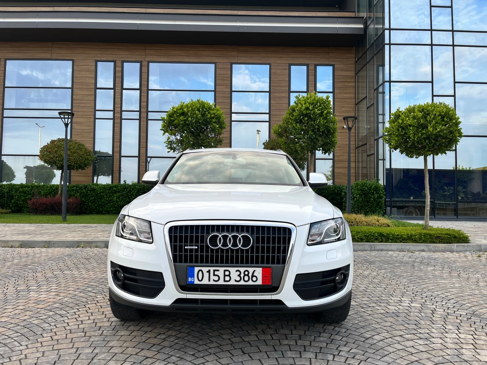 Audi Q5 2.0TDI* 170к.с.* 4х4* Префейс* Нави* Bose* Перфект