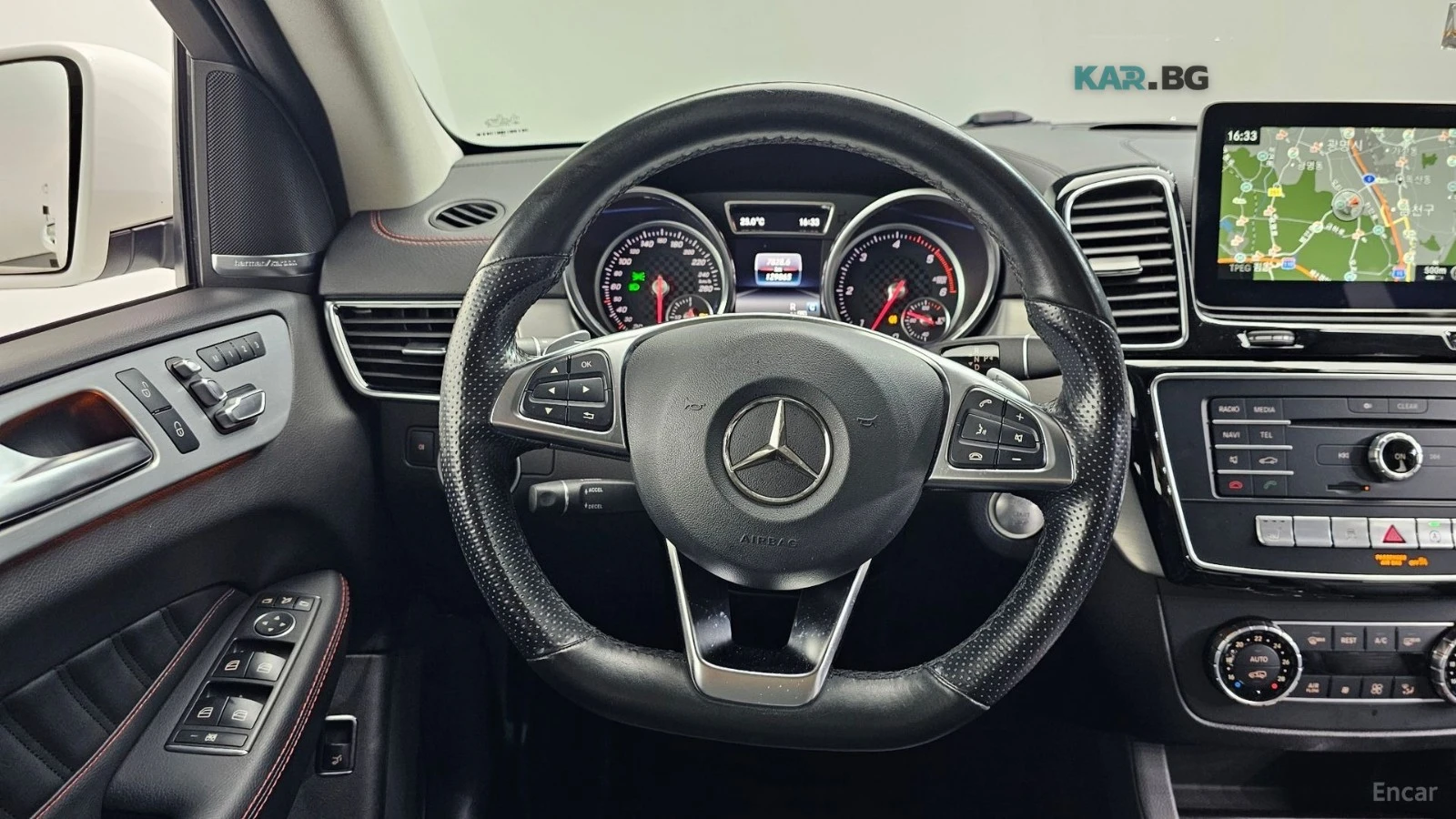 Mercedes-Benz GLE 350 d* 4MATIC* 360* КАМЕРА* HARMAN* KARDON* SUNROOF* , снимка 6 - Автомобили и джипове - 55117945