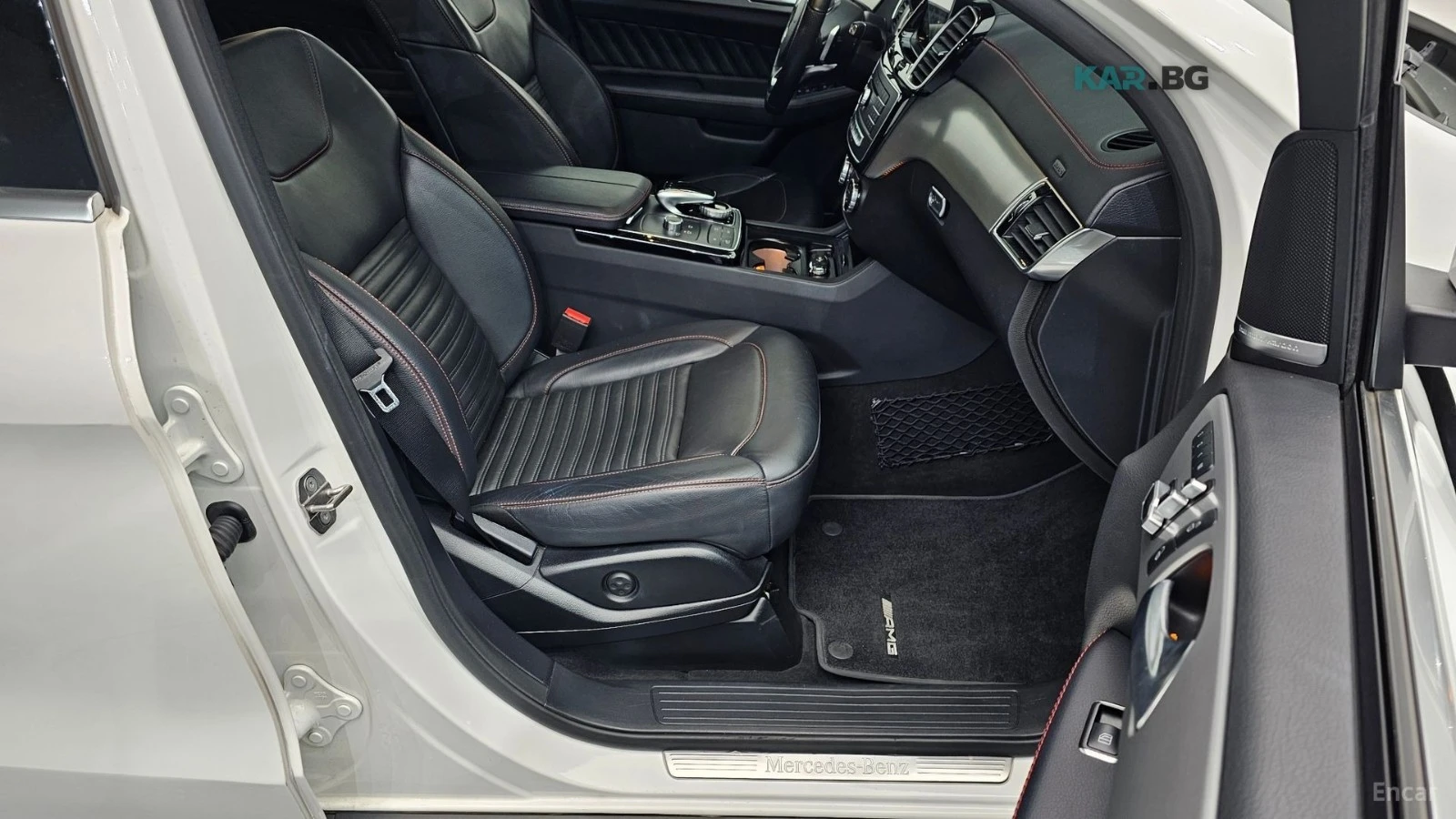Mercedes-Benz GLE 350 d* 4MATIC* 360* КАМЕРА* HARMAN* KARDON* SUNROOF* , снимка 11 - Автомобили и джипове - 55117945