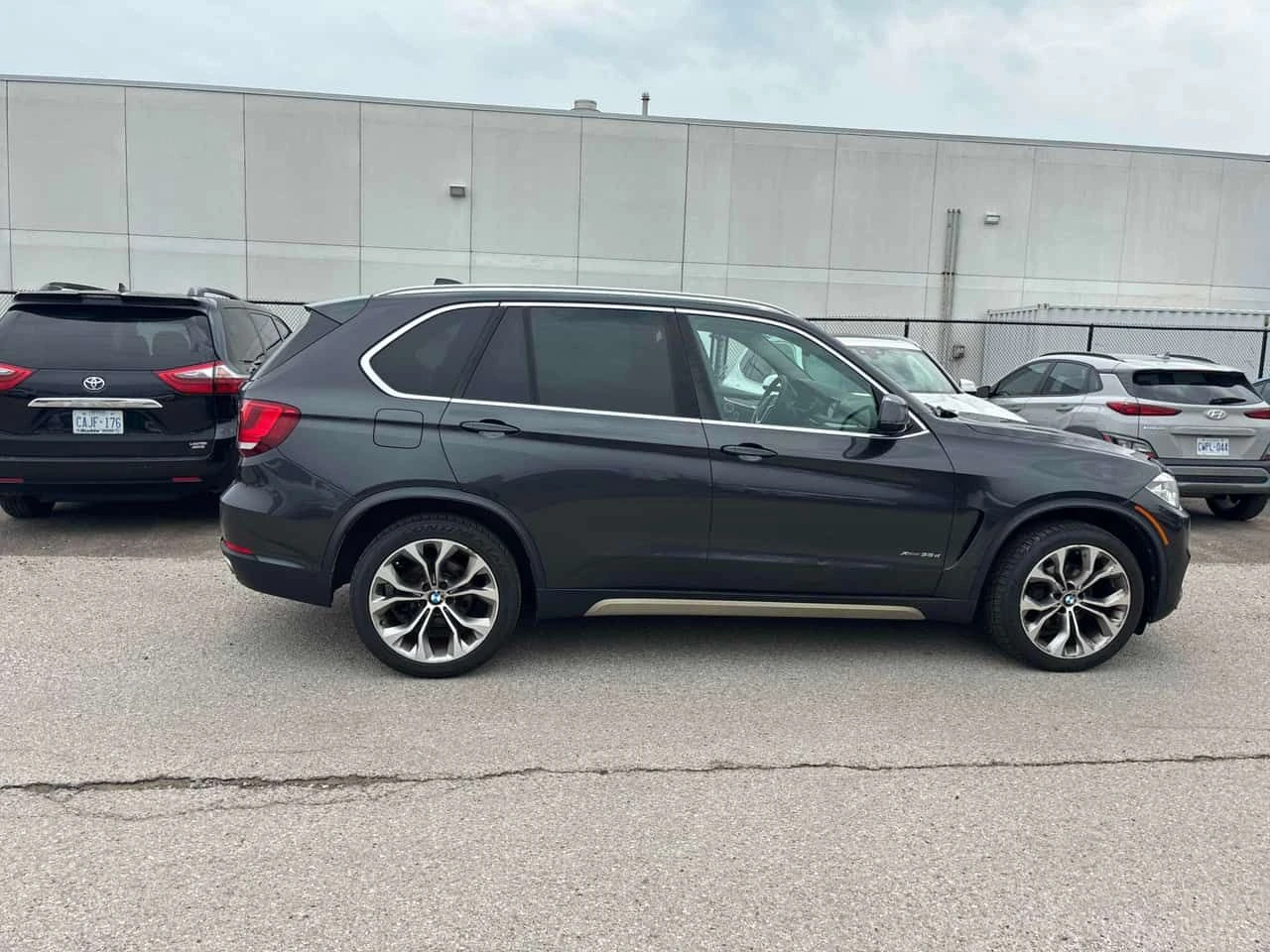 BMW X5 xDrive35d/CARFAX/КЛИП/ОТ ПРЕДСТАВИТЕЛСТВО НА БМВ , снимка 3 - Автомобили и джипове - 55437980