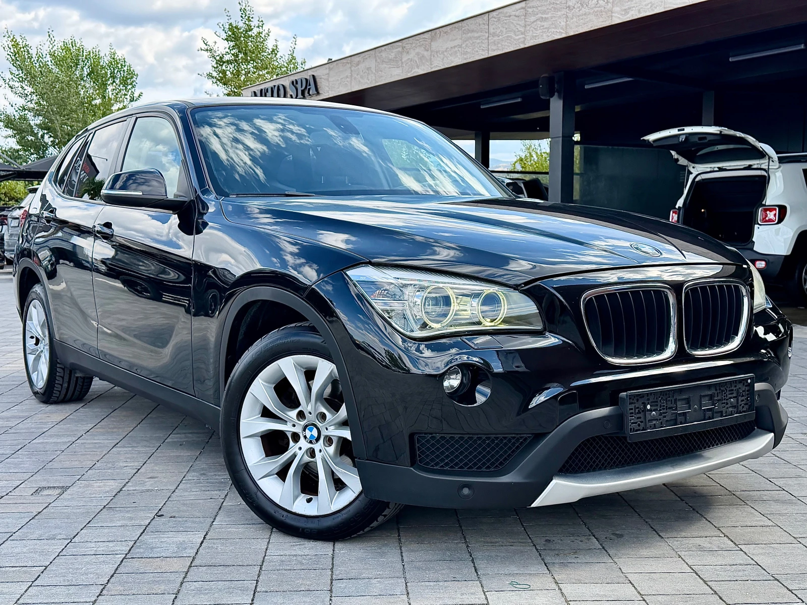 BMW X1 2.0d Facelift #XENON#NAVI#PODGREV#Park#, снимка 3 - Автомобили и джипове - 56298377