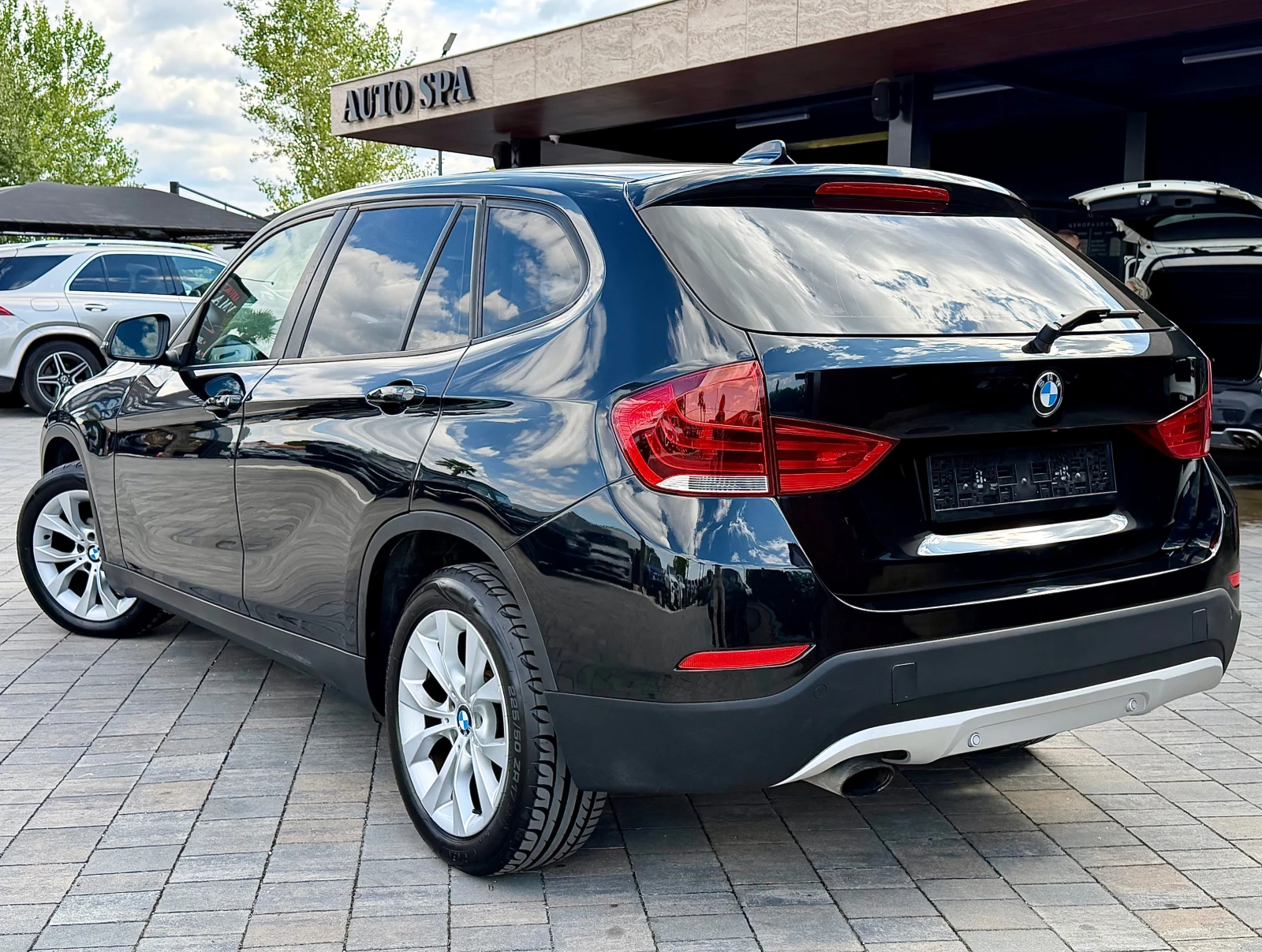 BMW X1 2.0d Facelift #XENON#NAVI#PODGREV#Park#, снимка 4 - Автомобили и джипове - 56298377