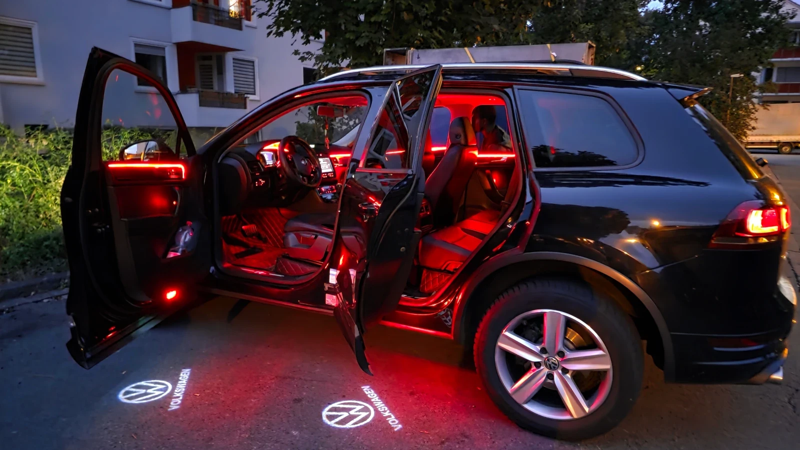 VW Touareg R-Line, снимка 15 - Автомобили и джипове - 56609311