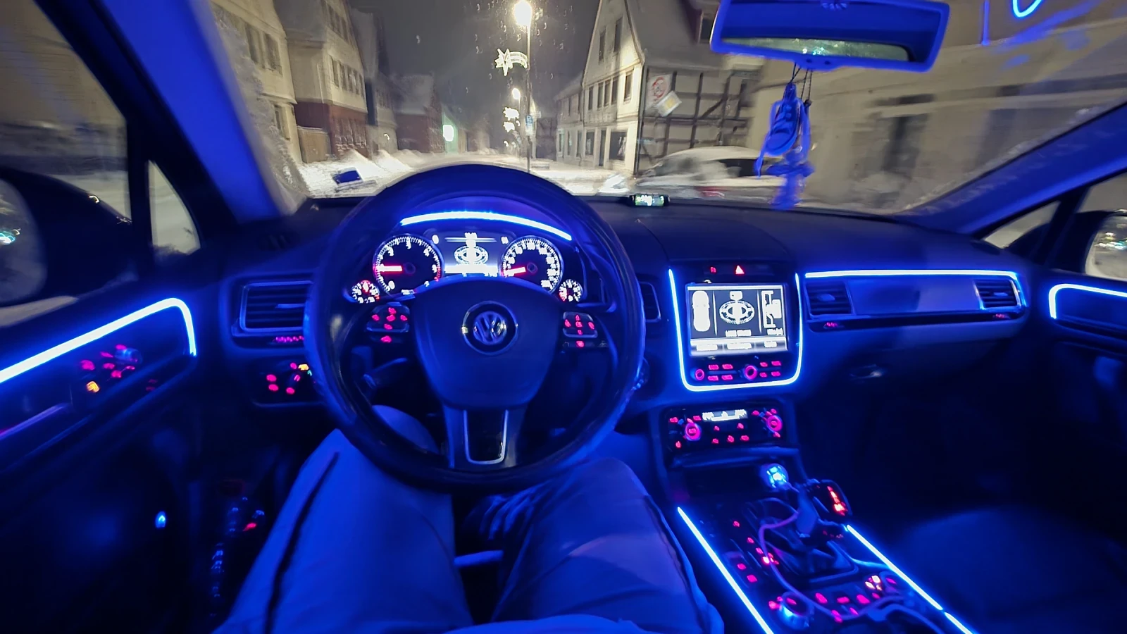 VW Touareg R-Line, снимка 12 - Автомобили и джипове - 56609311