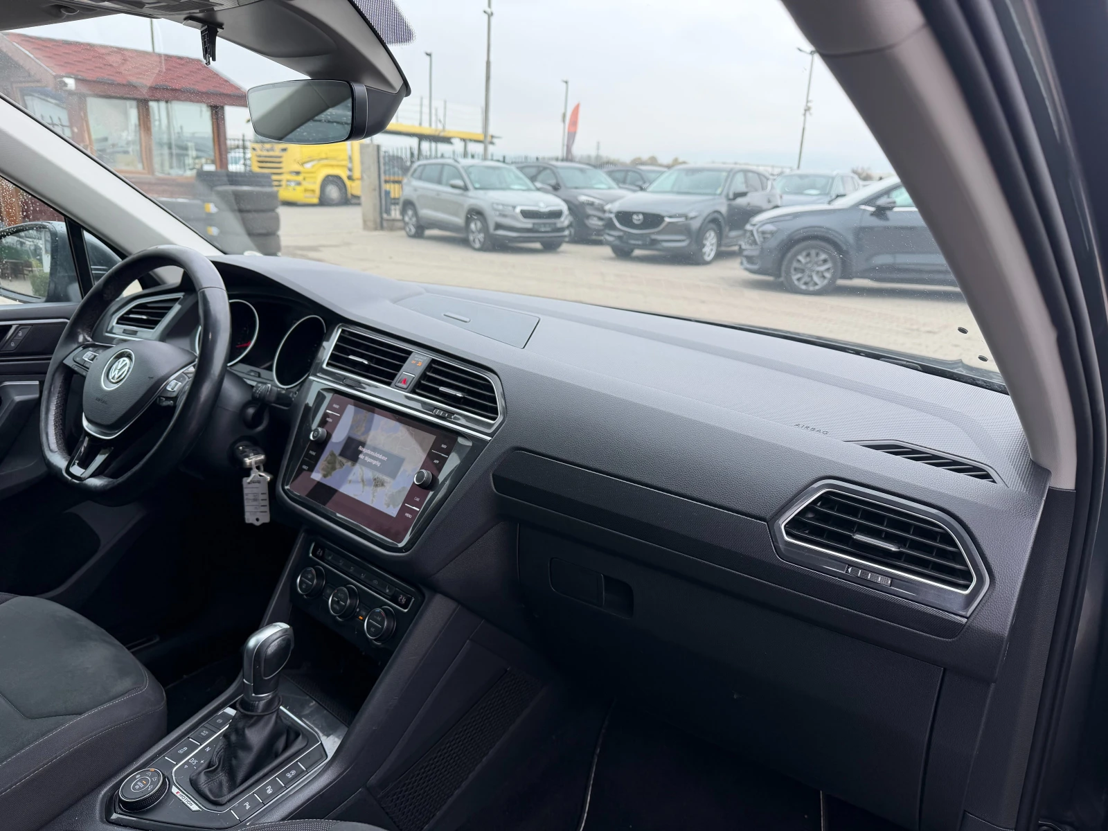 VW Tiguan 1.4TSI 4MOTION AVTOMAT/NAVI/KAMERA EURO 6 | Mobile.bg � ����������� 11