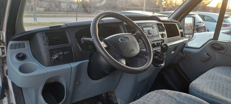 Ford Transit 2.4 tdci тристранен клима, снимка 9 - Бусове и автобуси - 44200362