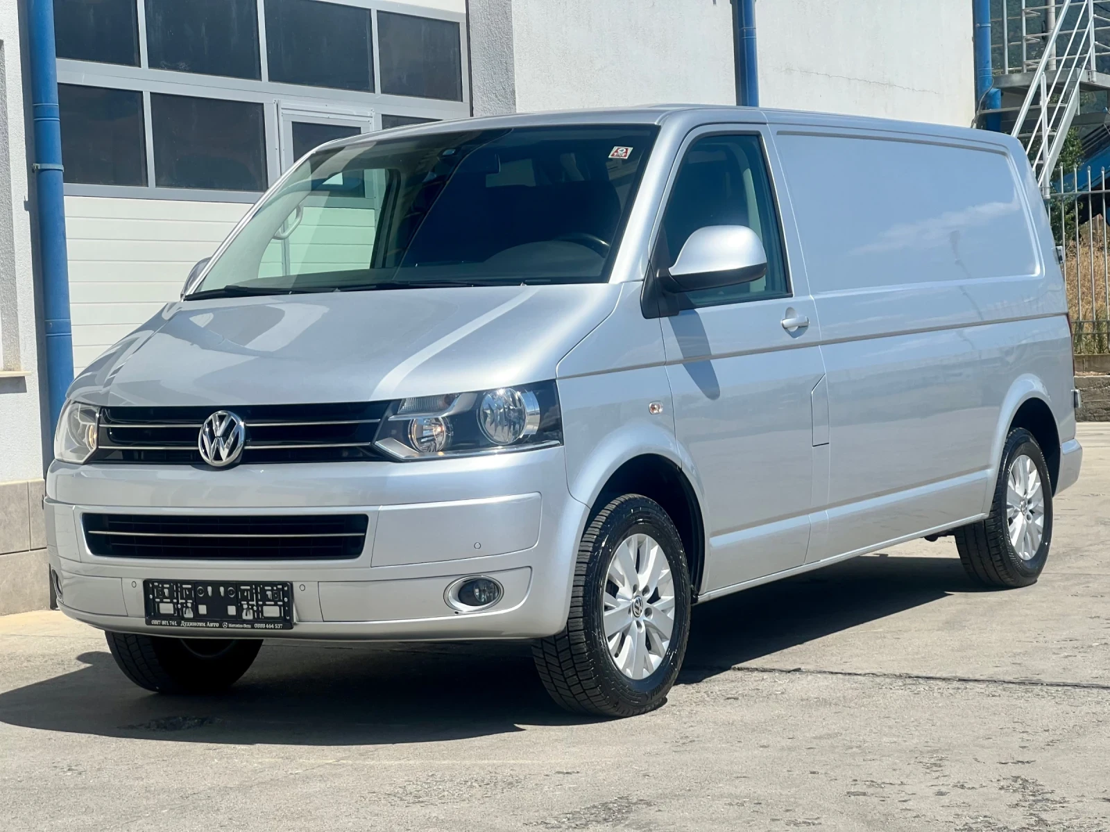 VW Transporter Long / 2015г / 215.000км! , снимка 3 - Бусове и автобуси - 55687002