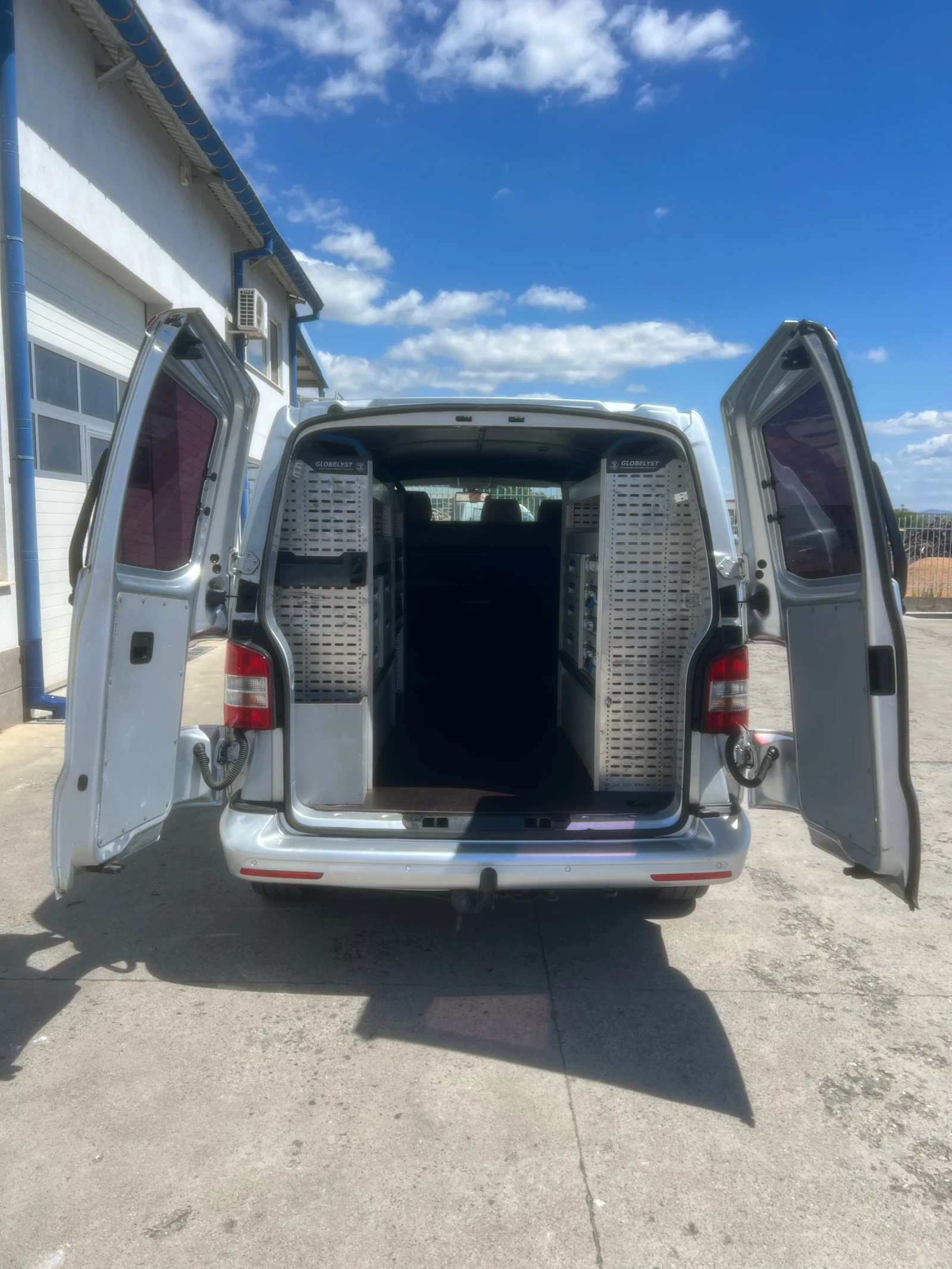 VW Transporter Long / 2015г / 215.000км! , снимка 10 - Бусове и автобуси - 55687002
