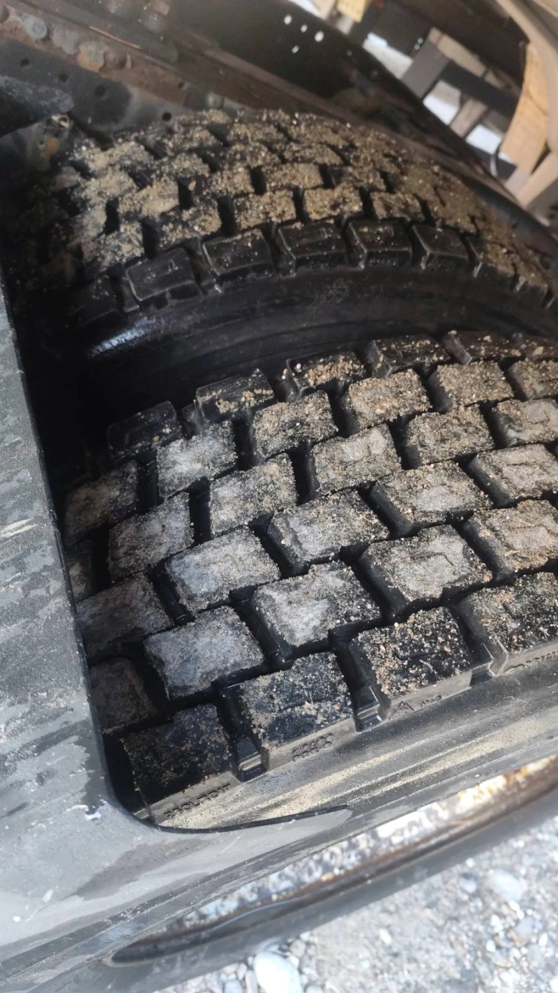 Iveco Stralis, снимка 8 - Камиони - 52522004