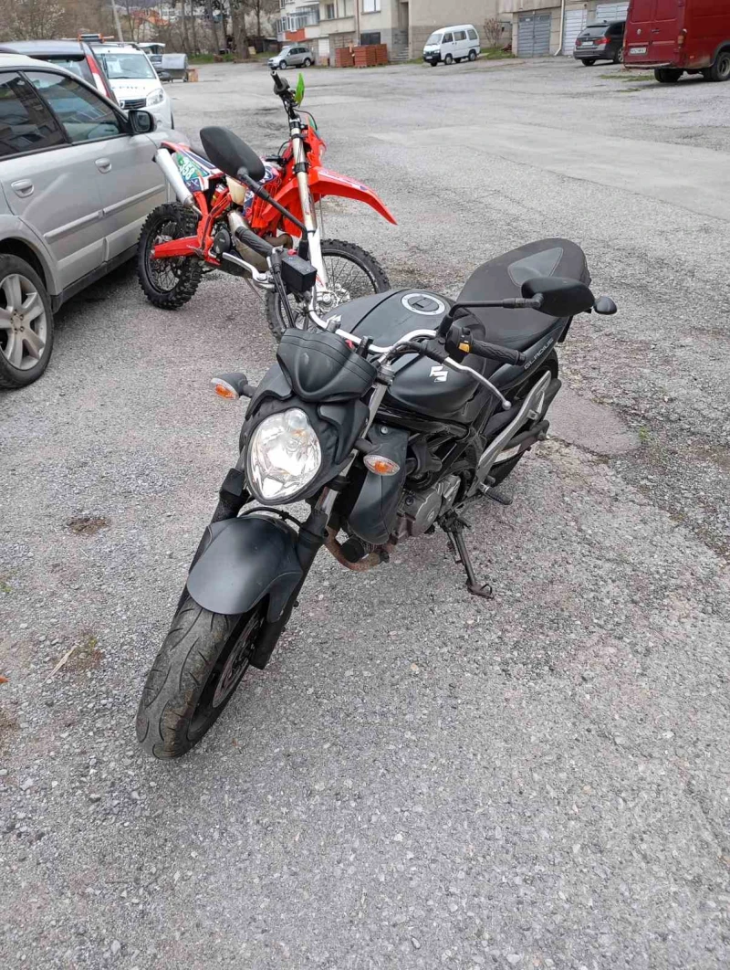 Suzuki Gladius 650, снимка 15 - Мотоциклети и мототехника - 52318856