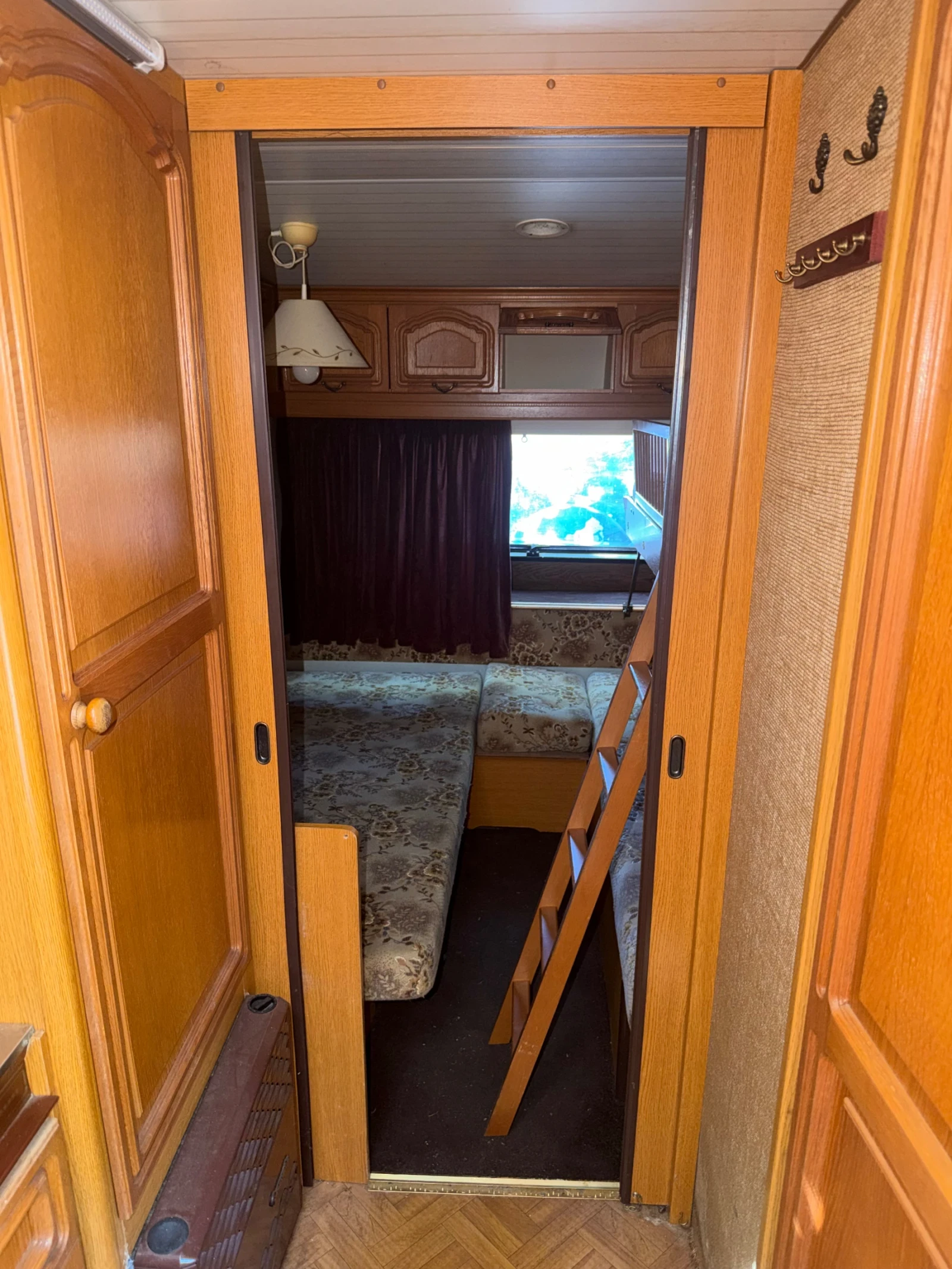 Каравана Hobby Prestige 545, снимка 10 - Каравани и кемпери - 55639570