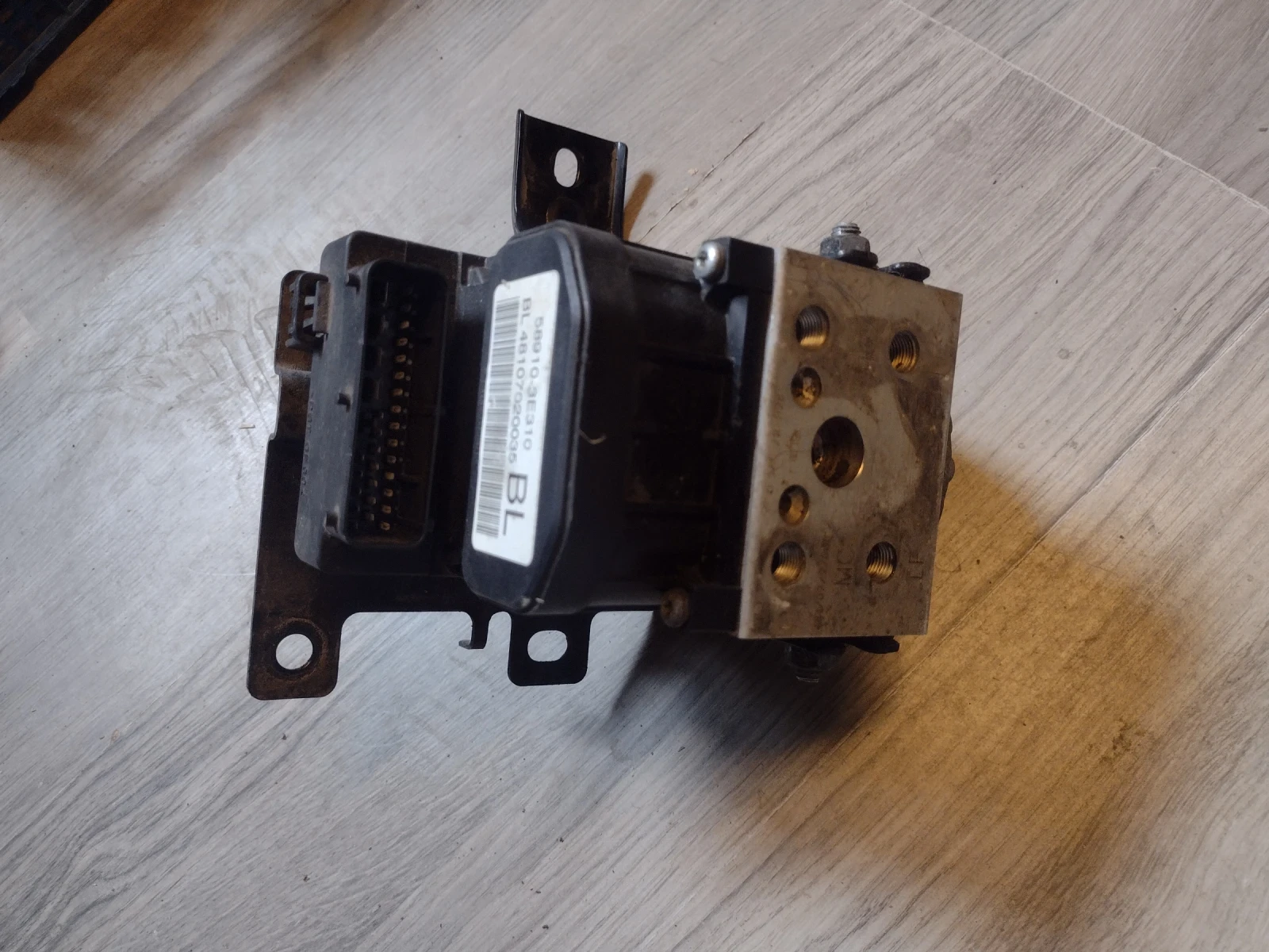 589103E310  ABS ����� KIA SORENTO 0265216928 58910-3E310    | Mobile.bg � ����������� 2