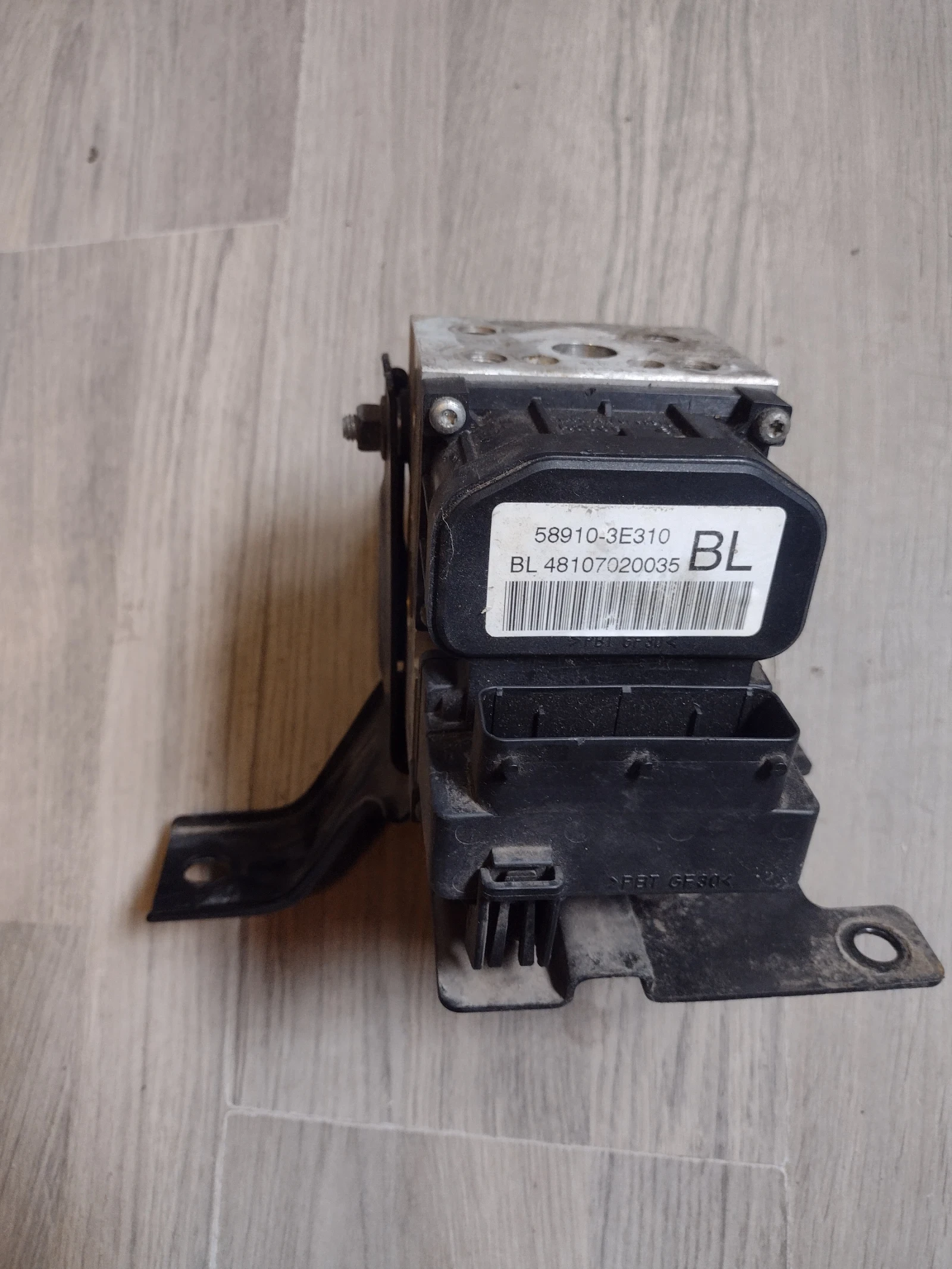 589103E310  ABS ����� KIA SORENTO 0265216928 58910-3E310    | Mobile.bg � ����������� 1