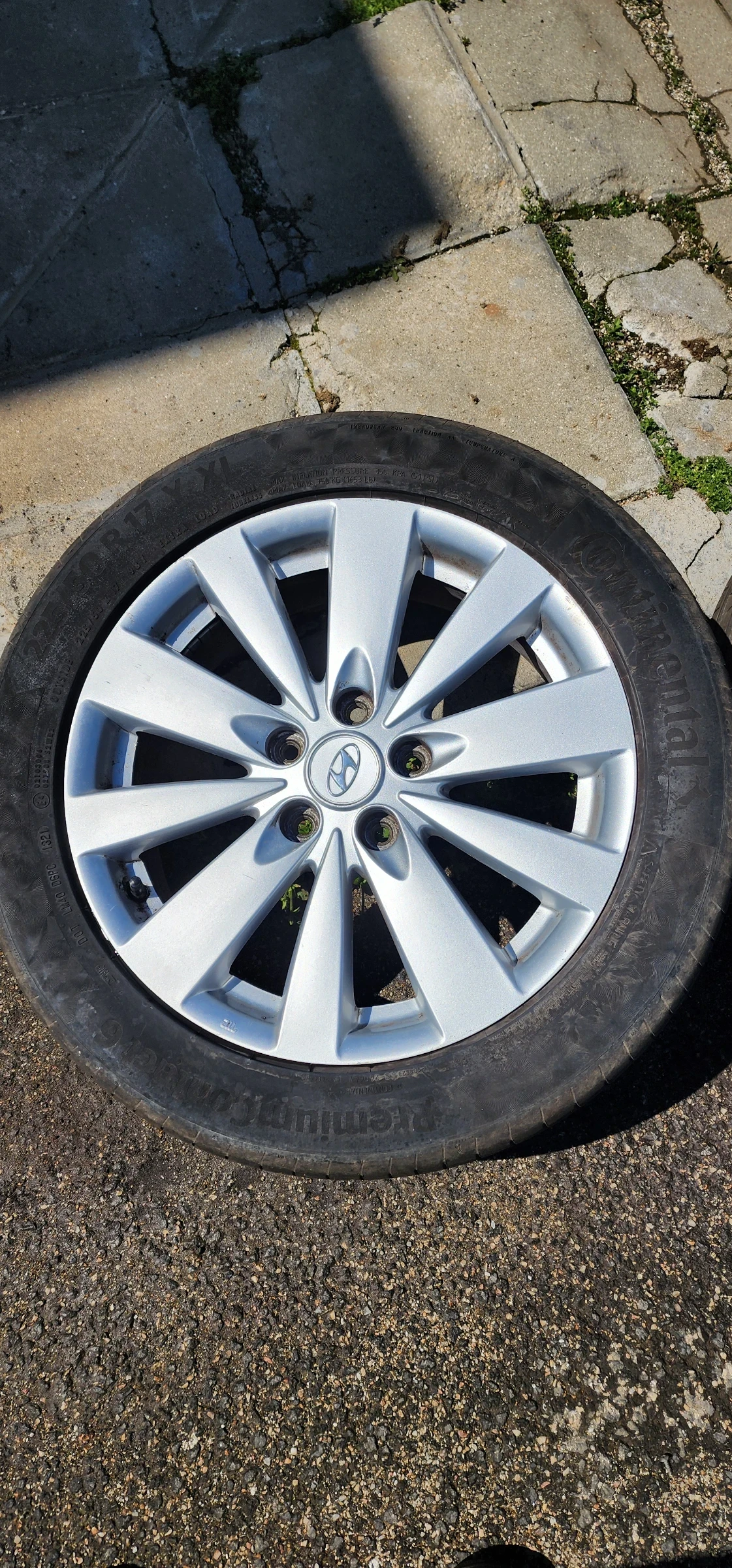 ���� � ������ 225/50R17 �� Hyundai | Mobile.bg � ����������� 1