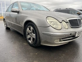  Mercedes-Benz E 320