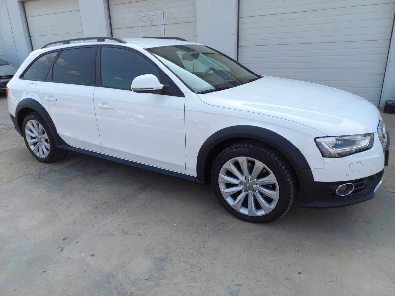 Audi A4 Allroad 2.0tdi *4x4*Navi*NOVA*UNIKAT*, снимка 12 - Автомобили и джипове - 41535654