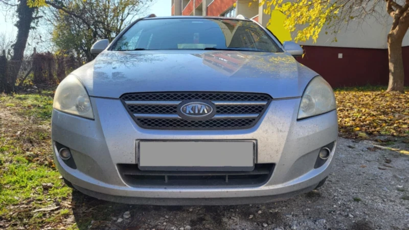 Kia Ceed, снимка 4 - Автомобили и джипове - 48225288