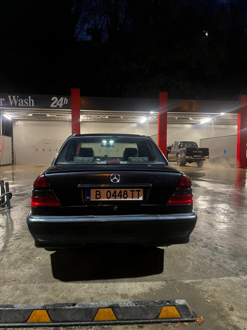 Mercedes-Benz C 250, снимка 11 - Автомобили и джипове - 48453952