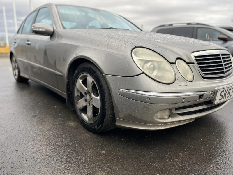 Mercedes-Benz E 320, снимка 1 - Автомобили и джипове - 48731286