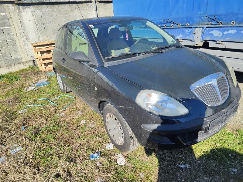 Lancia Ypsilon, снимка 2 - Автомобили и джипове - 49425141