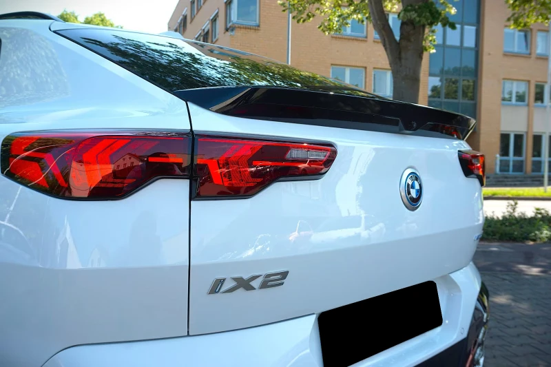 BMW iX2 НОВ!/eDrive20/M-SPORT/204HP/NAVI/LED/ALKH/252gpr, снимка 7 - Автомобили и джипове - 51569747