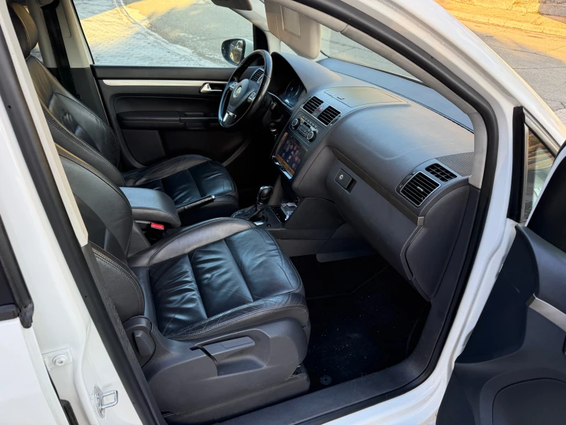 VW Touran 2000-140 ks AVTOMAT, снимка 8 - Автомобили и джипове - 52001846