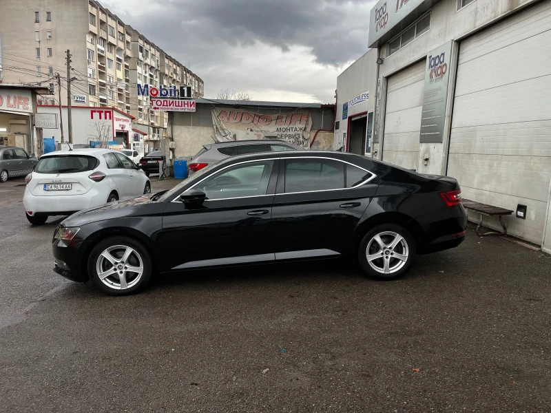 Skoda Superb 1.6 TDI, снимка 2 - Автомобили и джипове - 52575063